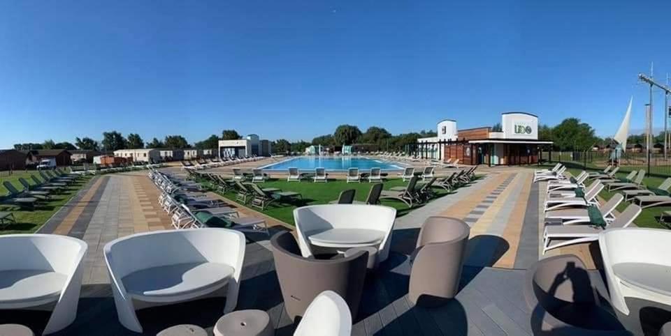 Living Easy Staycations At Tattershall Lakes Экстерьер фото